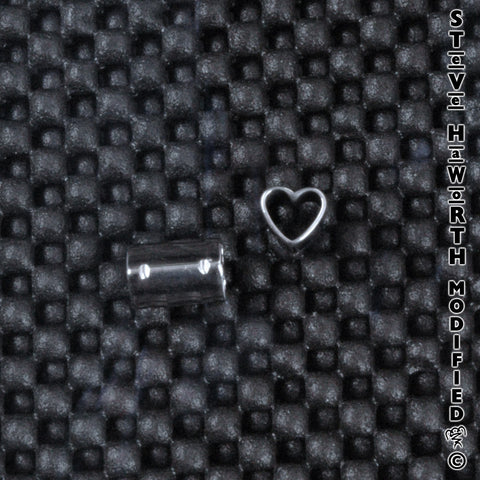 Heart Eyelet 3/8"